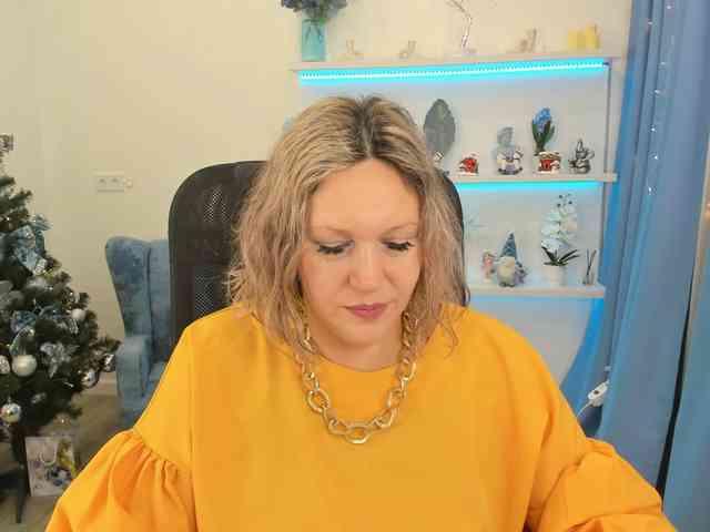 NinaStarle NinaStarle