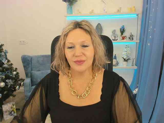 NinaStarle NinaStarle