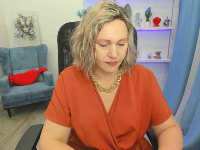 NinaStarle NinaStarle