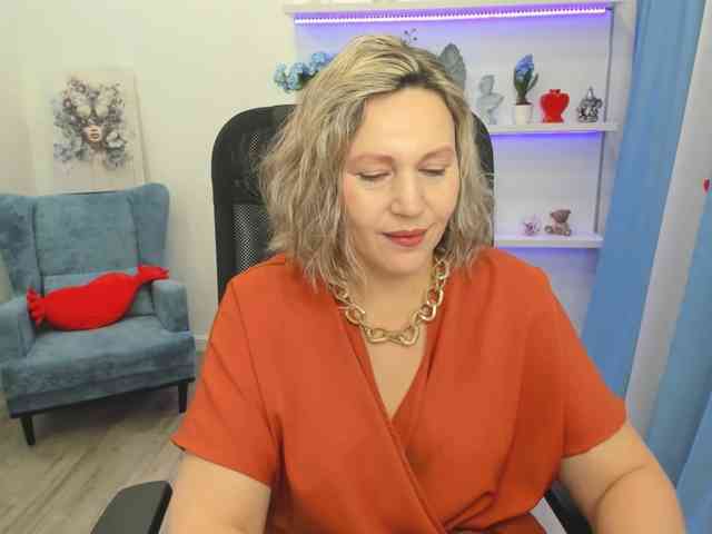 NinaStarle NinaStarle