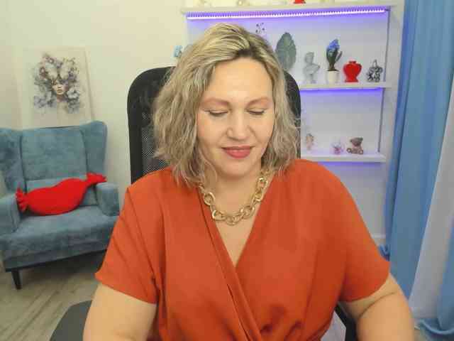 NinaStarle NinaStarle