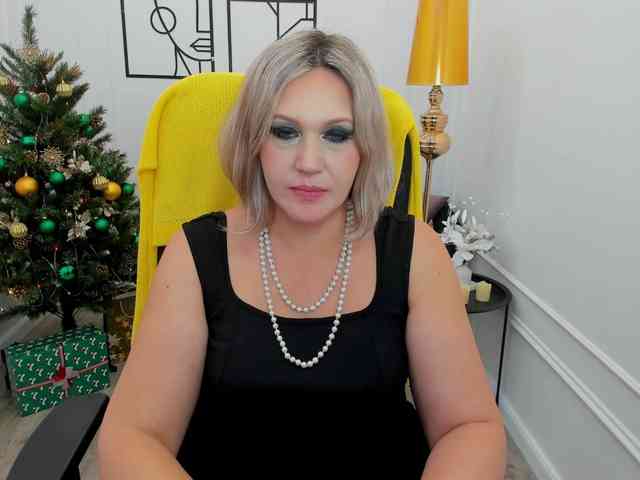 NinaStarle NinaStarle