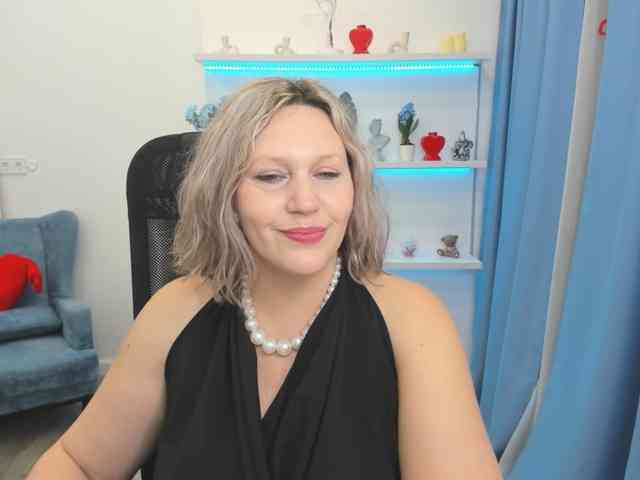 NinaStarle NinaStarle