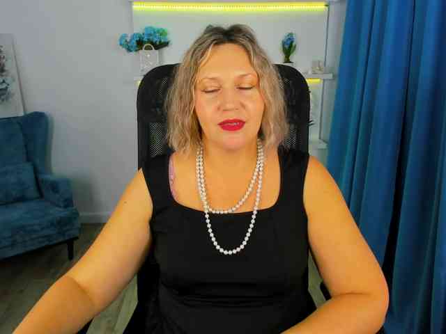 NinaStarle NinaStarle