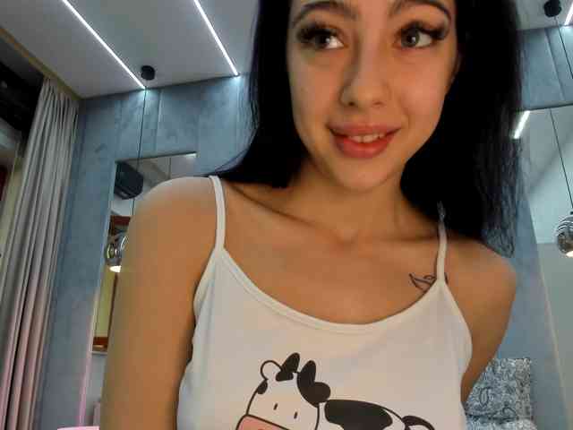 Eva-Skyy webcam