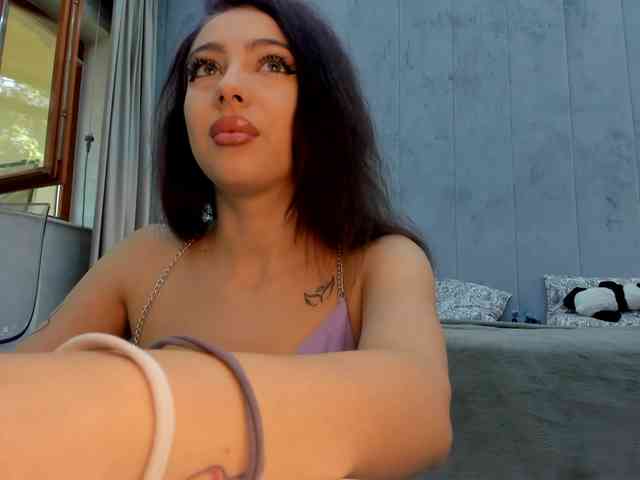 Eva-Skyy webcam