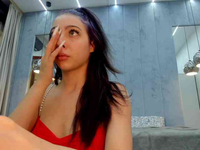 Eva-Skyy webcam