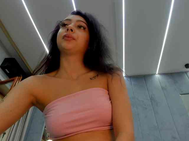 Eva-Skyy webcam