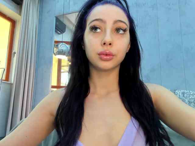 Eva-Skyy webcam