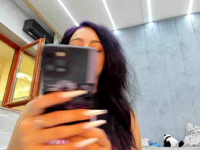 Eva-Skyy webcam