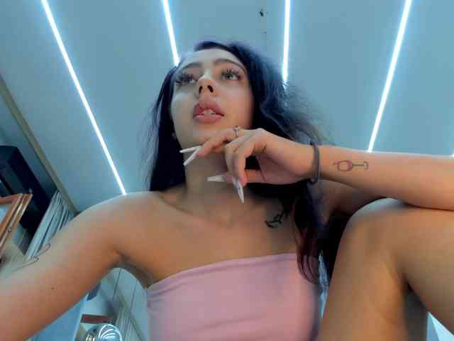 Eva-Skyy webcam