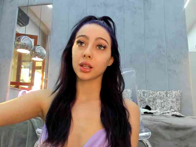 Eva-Skyy webcam