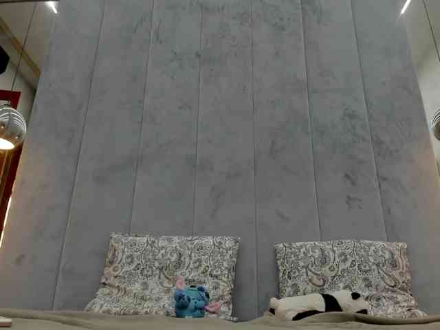 Eva-Skyy webcam