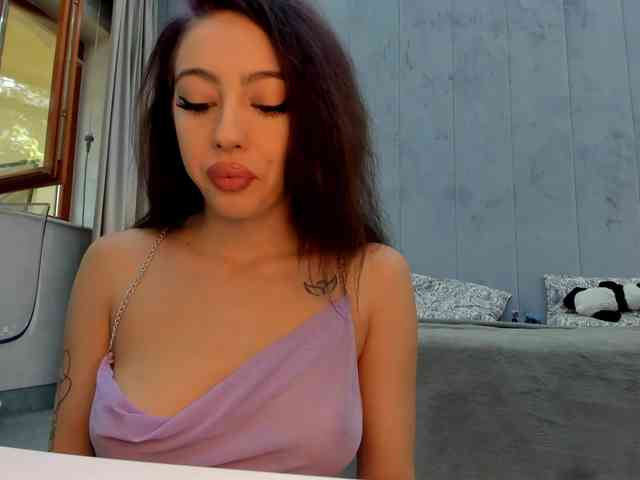 Eva-Skyy