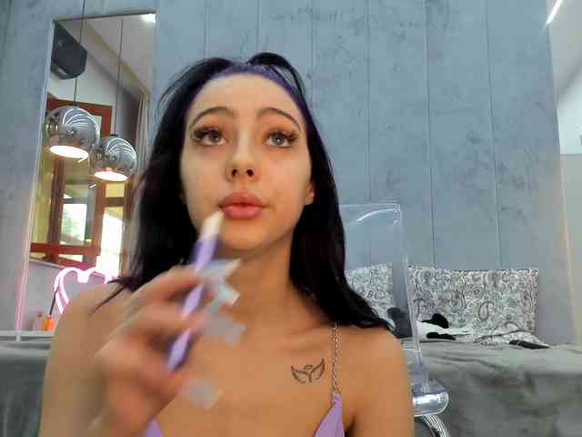 Eva-Skyy webcam