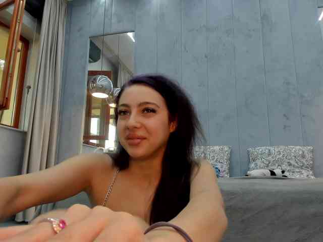 Eva-Skyy webcam