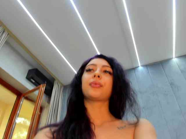Eva-Skyy webcam