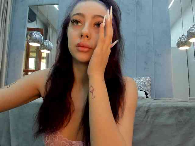 Eva-Skyy webcam