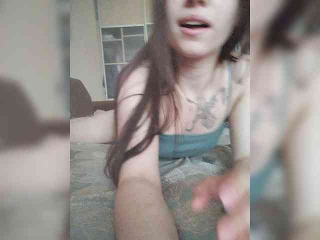 WhisKiss7 webcam