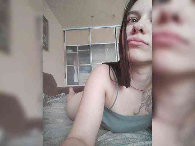 WhisKiss7 webcam