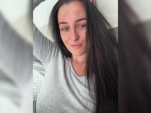 Viksi66's BongaCams show and profile