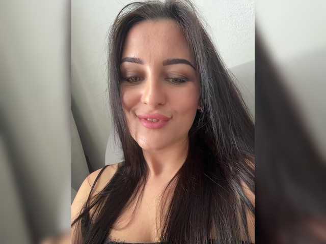 Viksi66's BongaCams show and profile