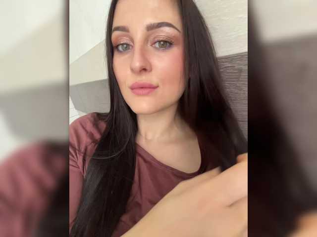 Viksi66's BongaCams show and profile