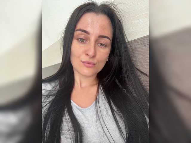 Viksi66's BongaCams show and profile