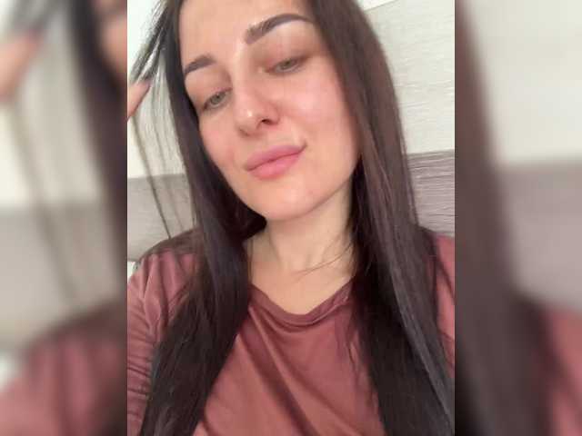 Viksi66 from BongaCams