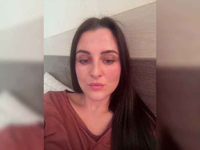 Viksi66's BongaCams show and profile