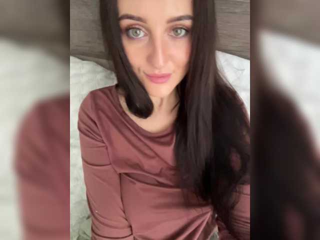 Viksi66's BongaCams show and profile