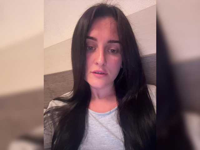 Viksi66's BongaCams show and profile