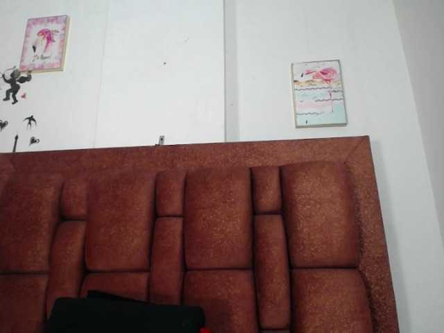 vauroracooper webcam bongacams model stream image