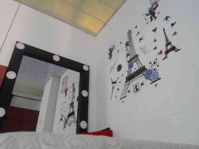 vauroracooper webcam