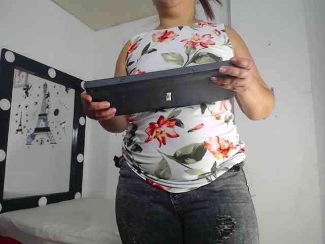 vauroracooper webcam