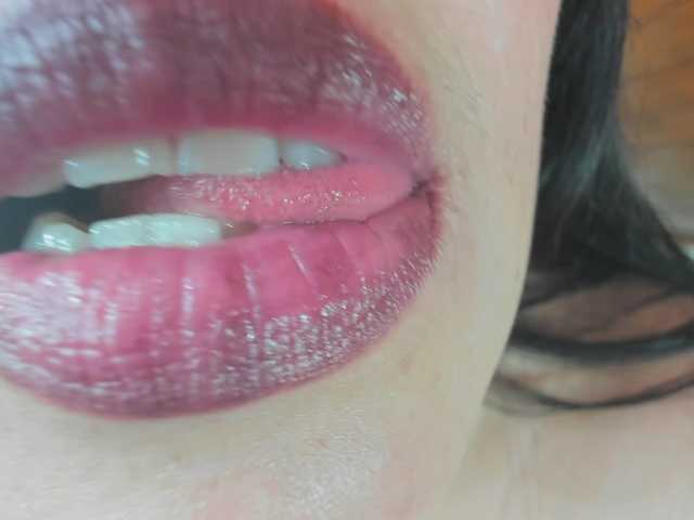 katherine-blair's BongaCams show and profile