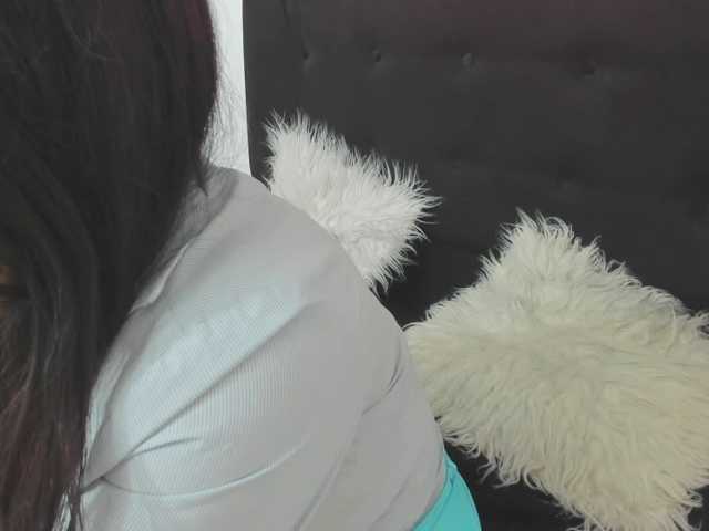 katherine-blair's BongaCams show and profile