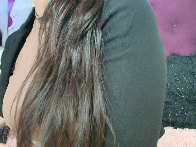 katherine-blair's BongaCams show and profile