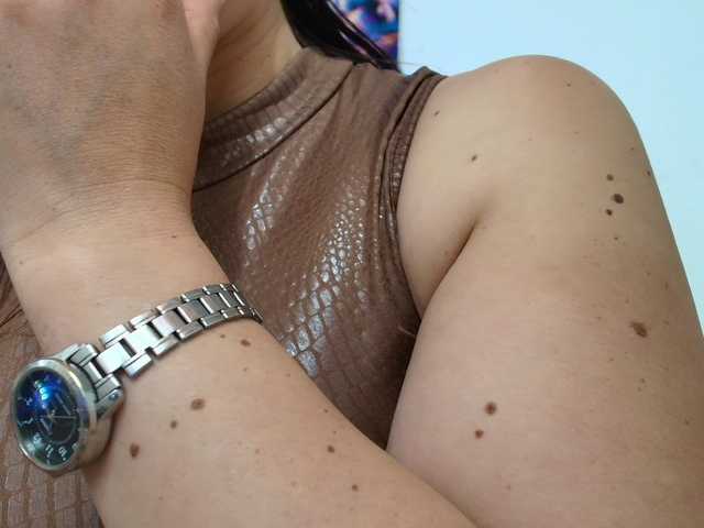 katherine-blair's BongaCams show and profile