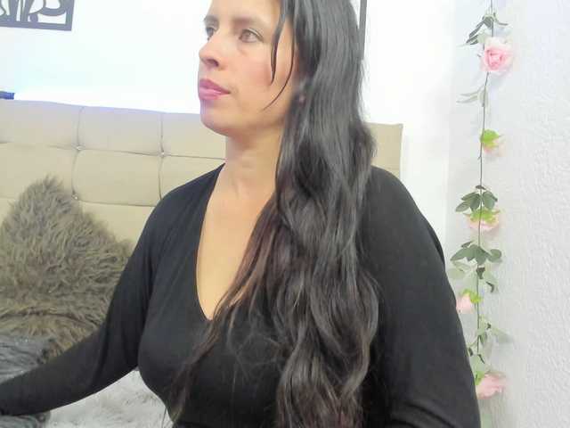 katherine-blair's BongaCams show and profile