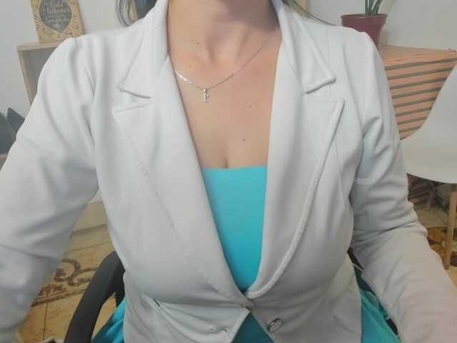 katherine-blair's BongaCams show and profile