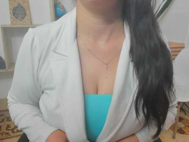 katherine-blair's BongaCams show and profile