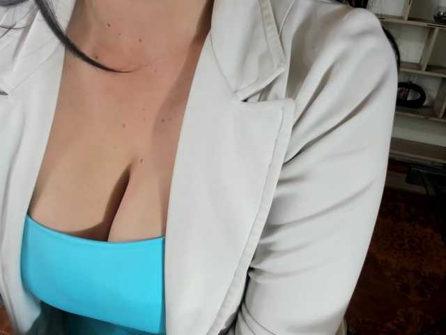 katherine-blair's BongaCams show and profile