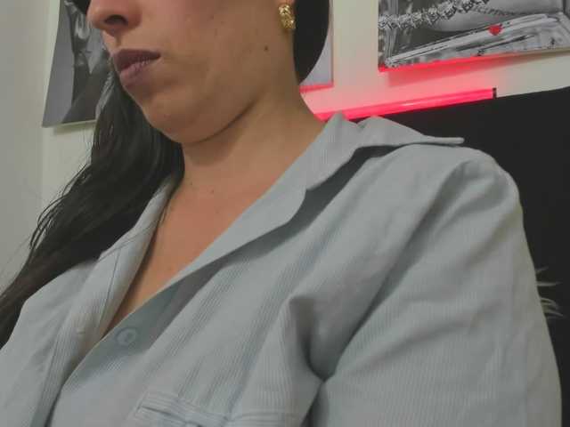 katherine-blair's BongaCams show and profile