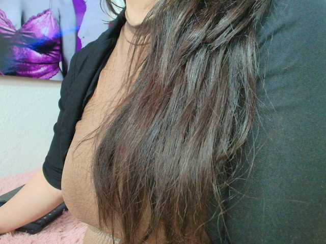 katherine-blair's BongaCams show and profile