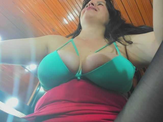 katherine-blair's BongaCams show and profile