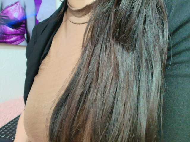 katherine-blair's BongaCams show and profile