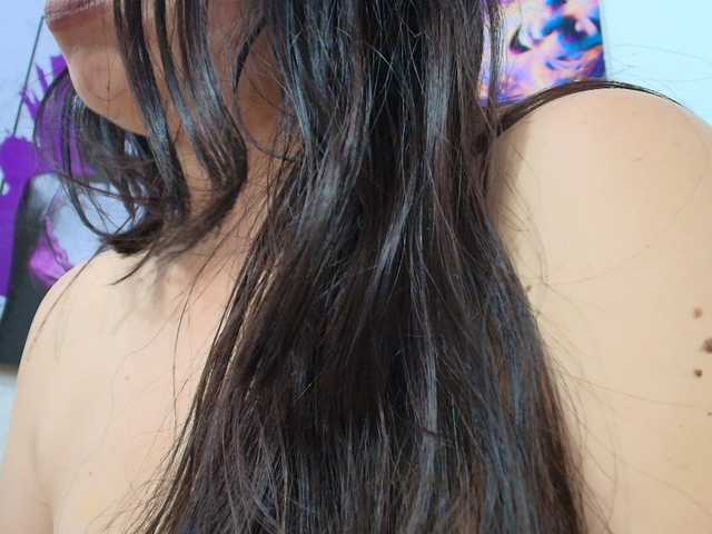 katherine-blair's BongaCams show and profile