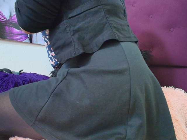 katherine-blair's BongaCams show and profile