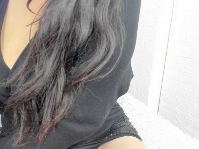 katherine-blair's BongaCams show and profile